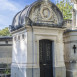 Photo montrant Tombe d\'Auguste Nélaton au cimetière du Père-Lachaise à Paris