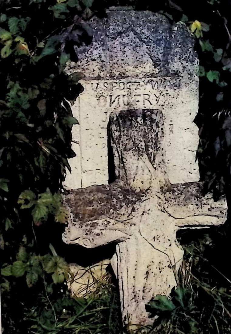 Photo montrant Tombstone of Julia and Onufry Bediarski