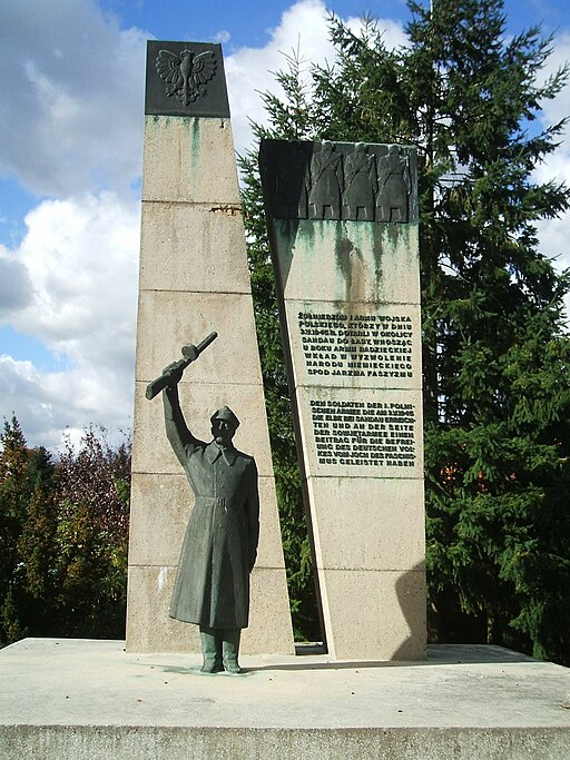 Bronisław Koniuszy, Pomnik I Armii Wojska Polskiego w Sandau, 1975 r.