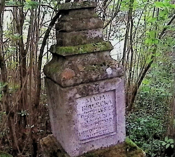 Fotografia przedstawiająca Tombstone of Maria Białecka