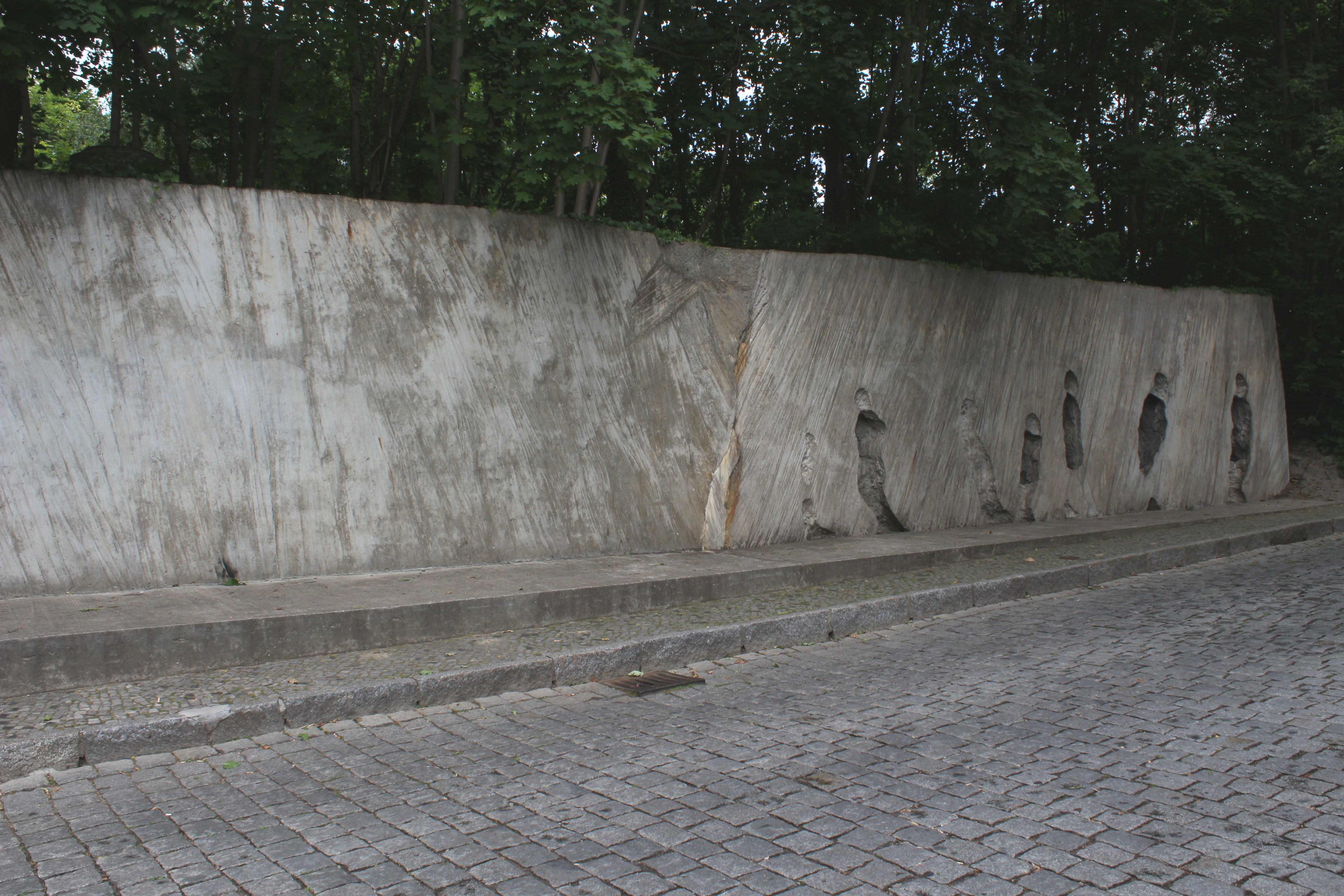 Fotografia przedstawiająca Monument to the Deported Jews of Berlin by Karol Broniatowski in Berlin