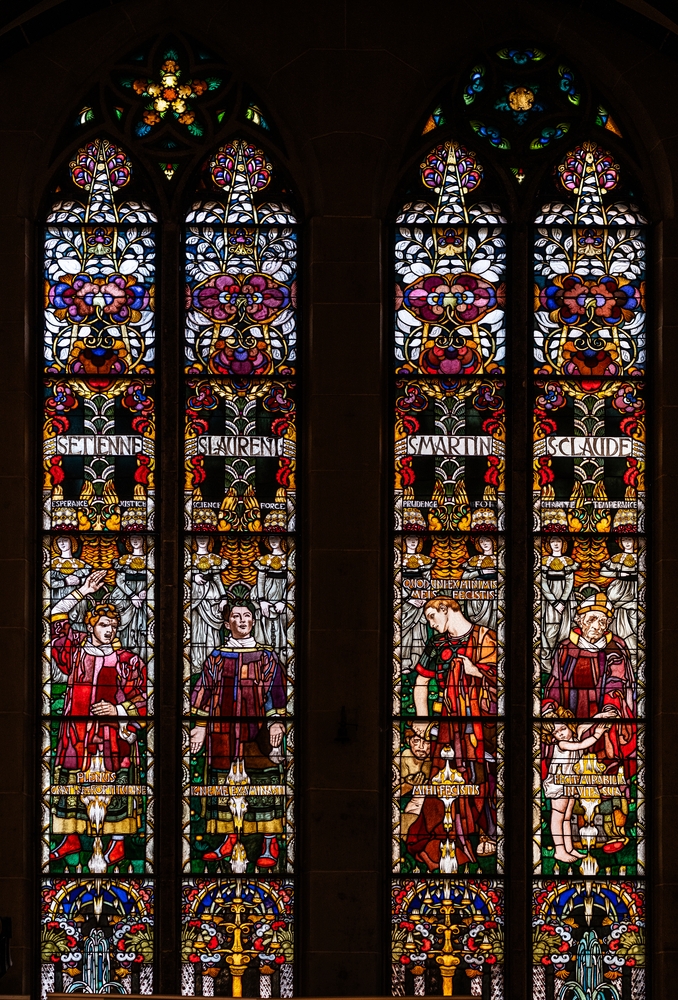 Fotografia przedstawiająca Joseph Mehoffer\'s stained glass ensemble in Freiburg