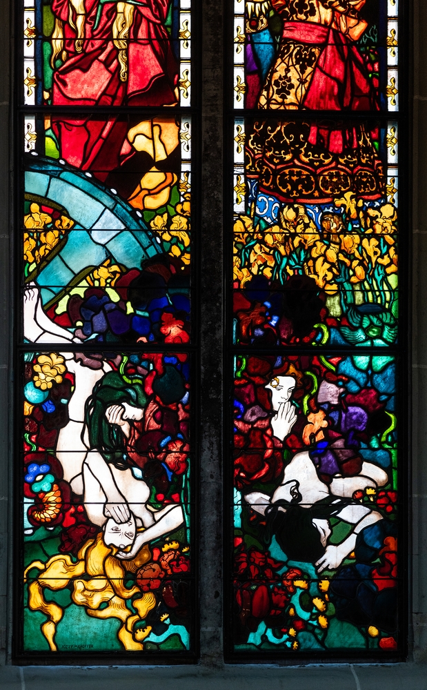 Fotografia przedstawiająca Joseph Mehoffer\'s stained glass ensemble in Freiburg