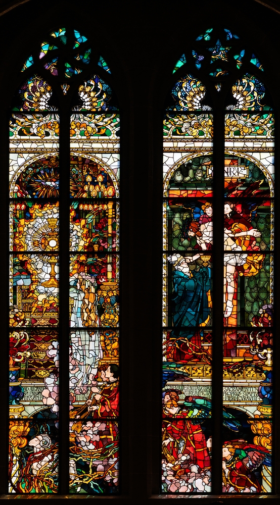 Fotografia przedstawiająca Joseph Mehoffer\'s stained glass ensemble in Freiburg