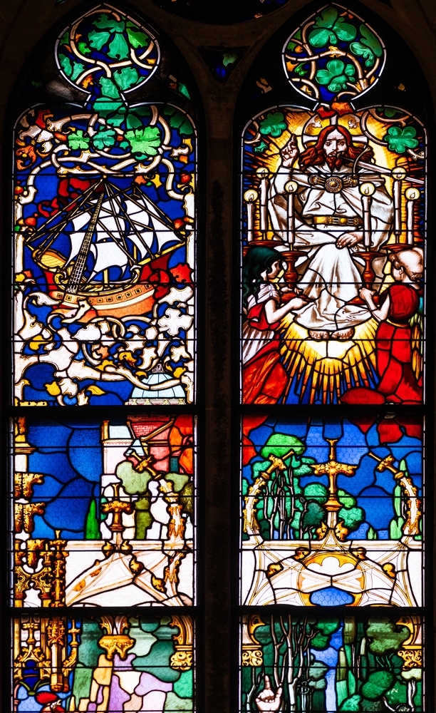 Fotografia przedstawiająca Joseph Mehoffer\'s stained glass ensemble in Freiburg