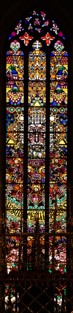 Fotografia przedstawiająca Joseph Mehoffer\'s stained glass ensemble in Freiburg