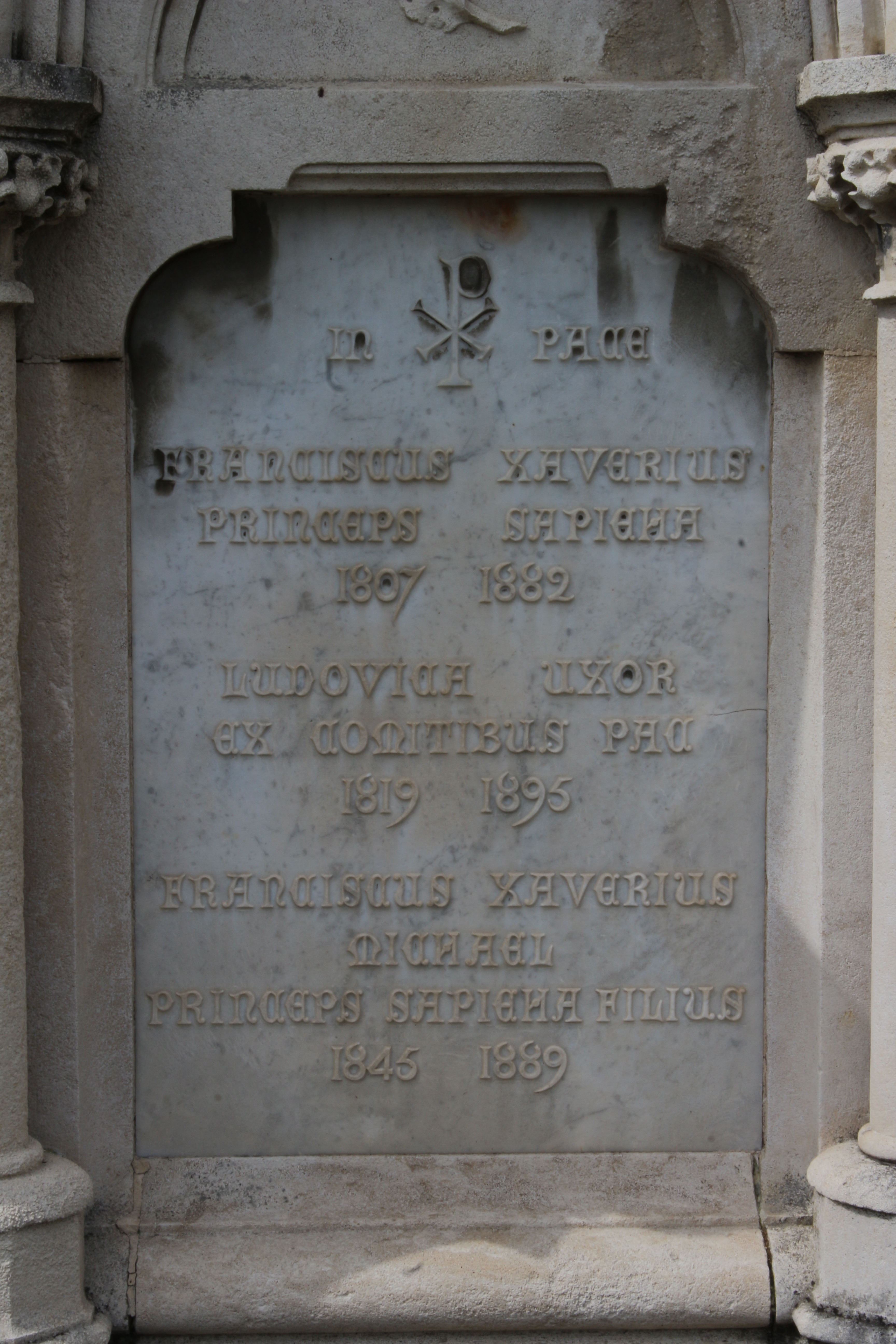 Photo montrant The tomb of the Sapiehs in the cemetery of the Saint-Martin church in Biarritz