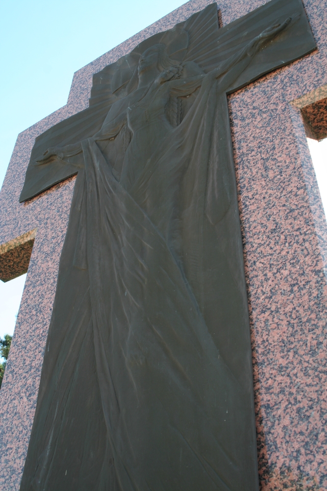 Fotografia przedstawiająca Monument to the Bayonne people in La Targette