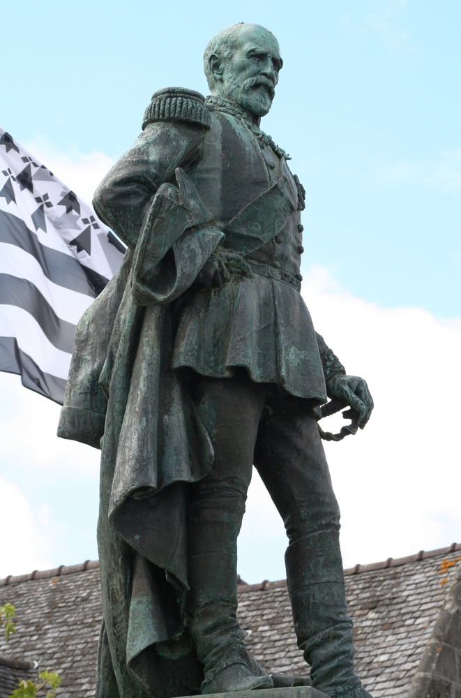 Photo montrant Monument to General Adolphe Le Flô in Lesneven