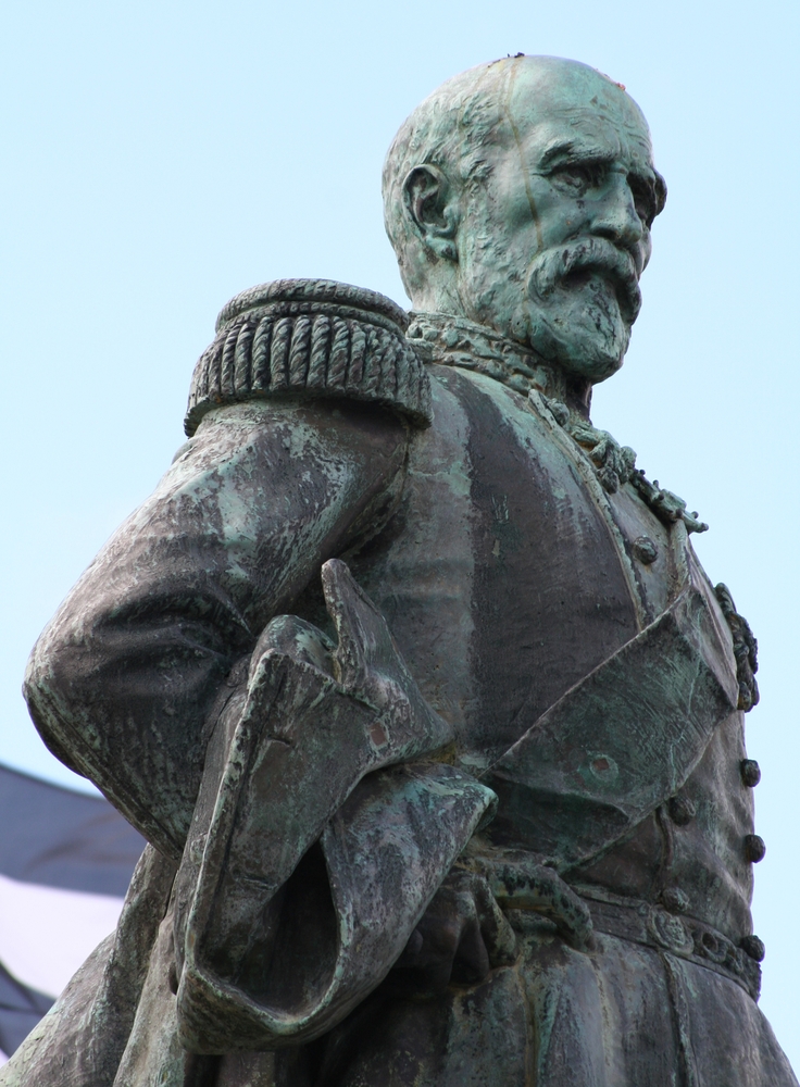 Photo showing Monument to General Adolphe Le Flô in Lesneven