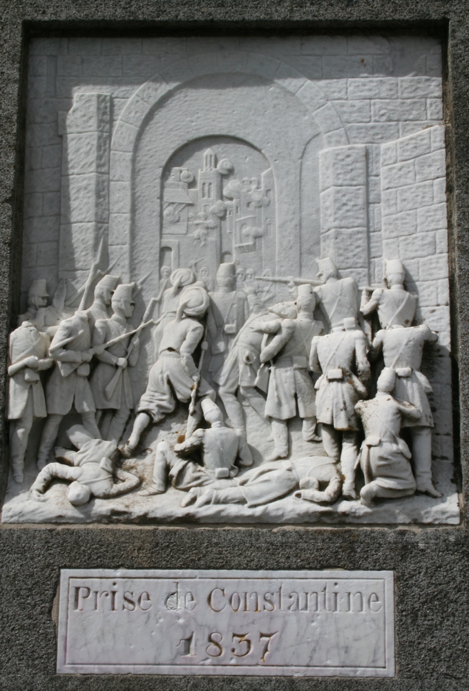 Photo showing Monument to General Adolphe Le Flô in Lesneven