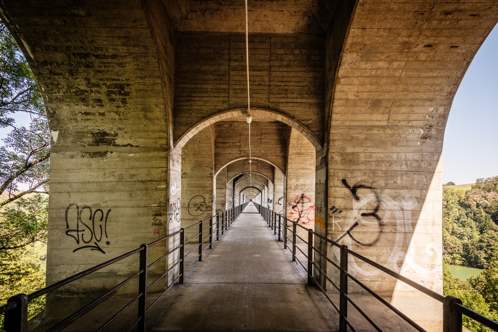 Photo montrant Grandfey viaduct in Freiburg