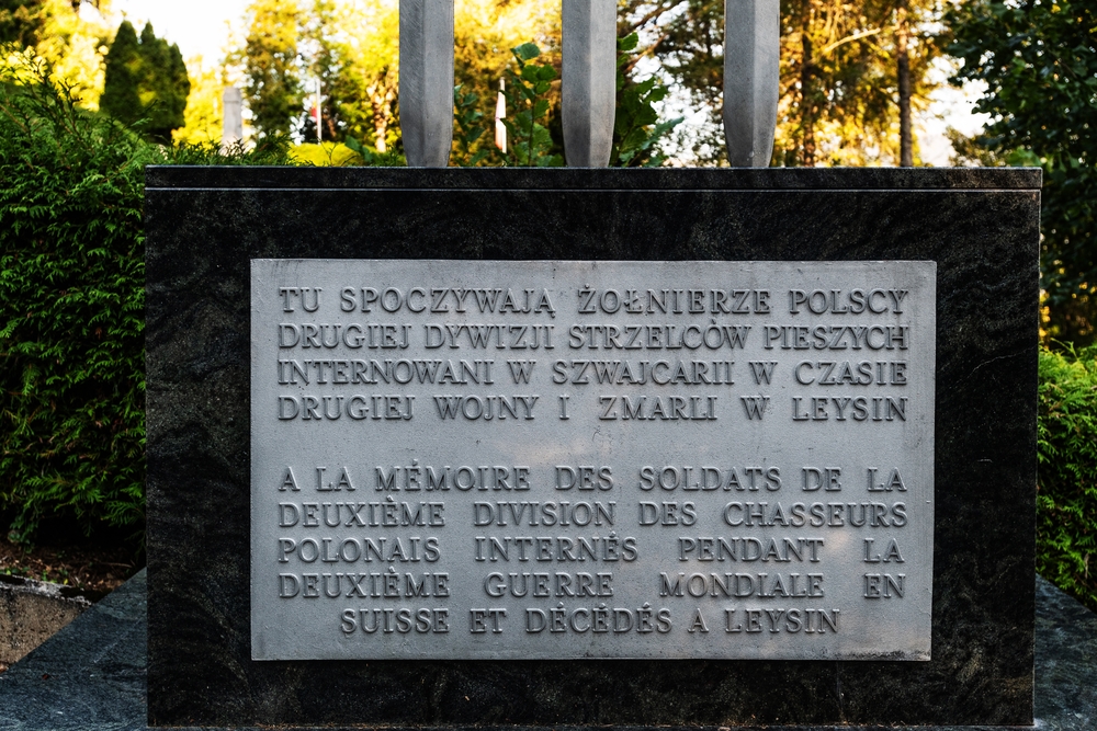 Photo montrant Monument to the soldiers of the Second Infantry Rifle Division in Leysin