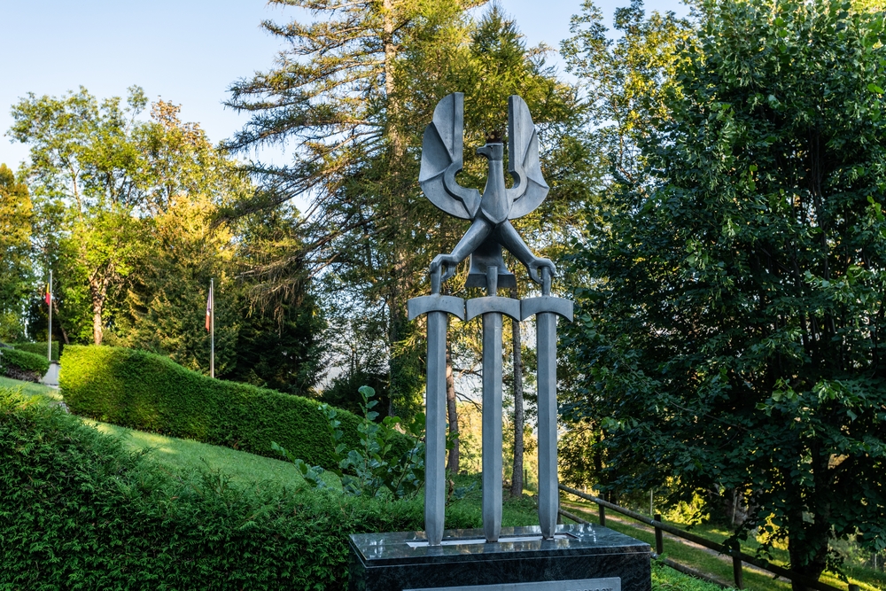 Fotografia przedstawiająca Monument to the soldiers of the Second Infantry Rifle Division in Leysin