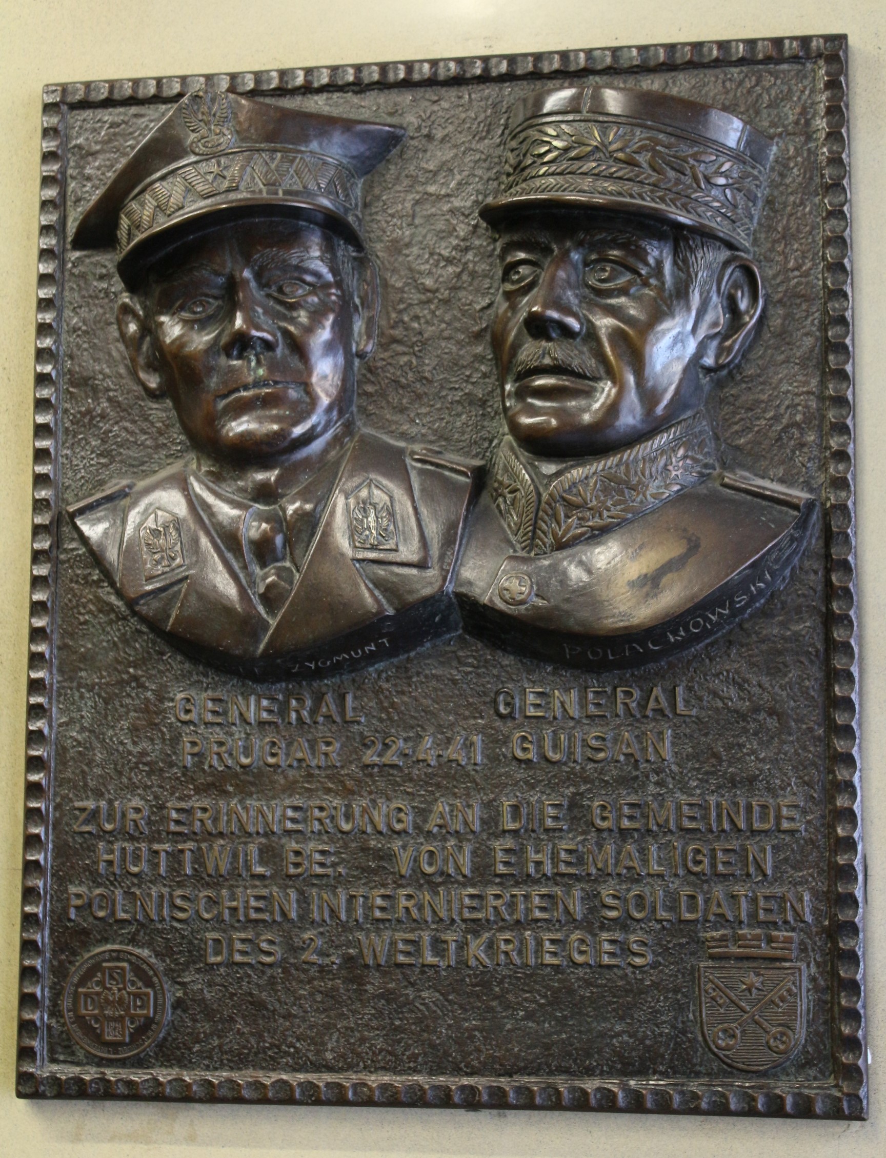 Photo montrant Memorial plaque to General Bronislaw Prugar-Ketling and General Henri Guisan in Huttwil
