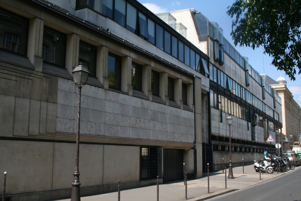 Fotografia przedstawiająca New building of the CARAN study centre in Paris