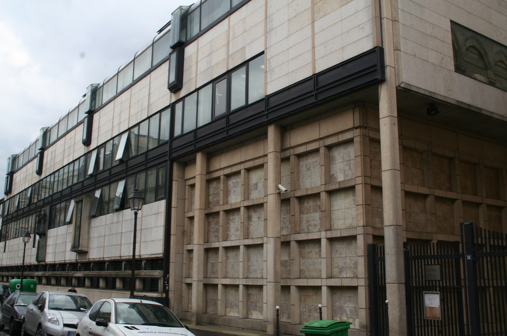 Fotografia przedstawiająca New building of the CARAN study centre in Paris