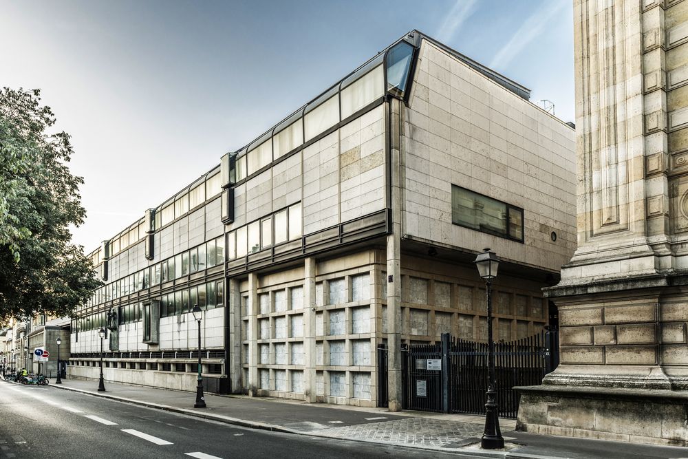 Fotografia przedstawiająca New building of the CARAN study centre in Paris