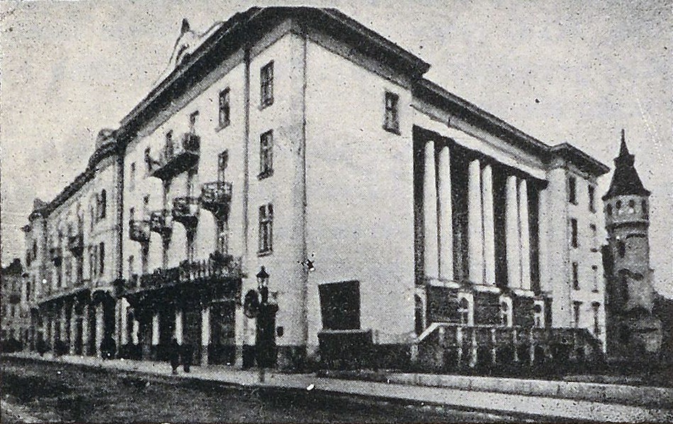 Fotografia przedstawiająca Historical buildings in Stanislaviv