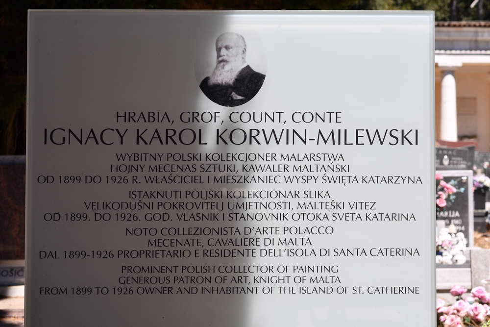 Fotografia przedstawiająca Rezydencja, ogród, kolekcja, tablica pamiątkowa i pomnik nagrobny - hrabia Ignacy Korwin-Milewski i jego obecność w Rovinj