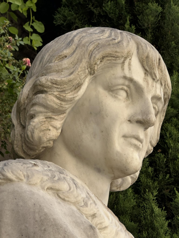 Fotografia przedstawiająca Pomnik Mikołaja Kopernika autorstwa Tomasza Oskara Sosnowskiego w Rzymie