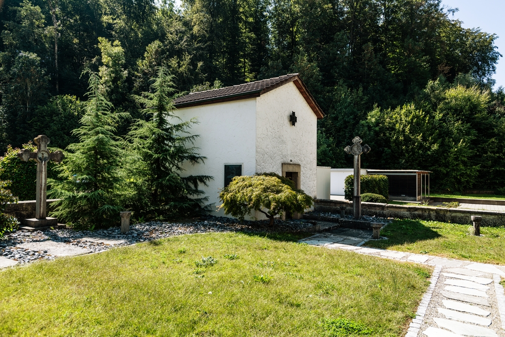 Photo montrant Decoration of the Polish chapel in Zuchwil