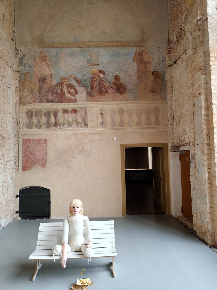 Photo showing Sapieha Palace in Antokol in Vilnius