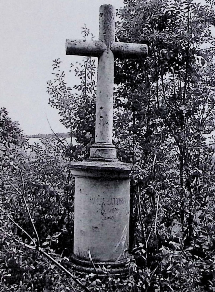 Fotografia przedstawiająca Nagrobek Marii Łażyńskiej