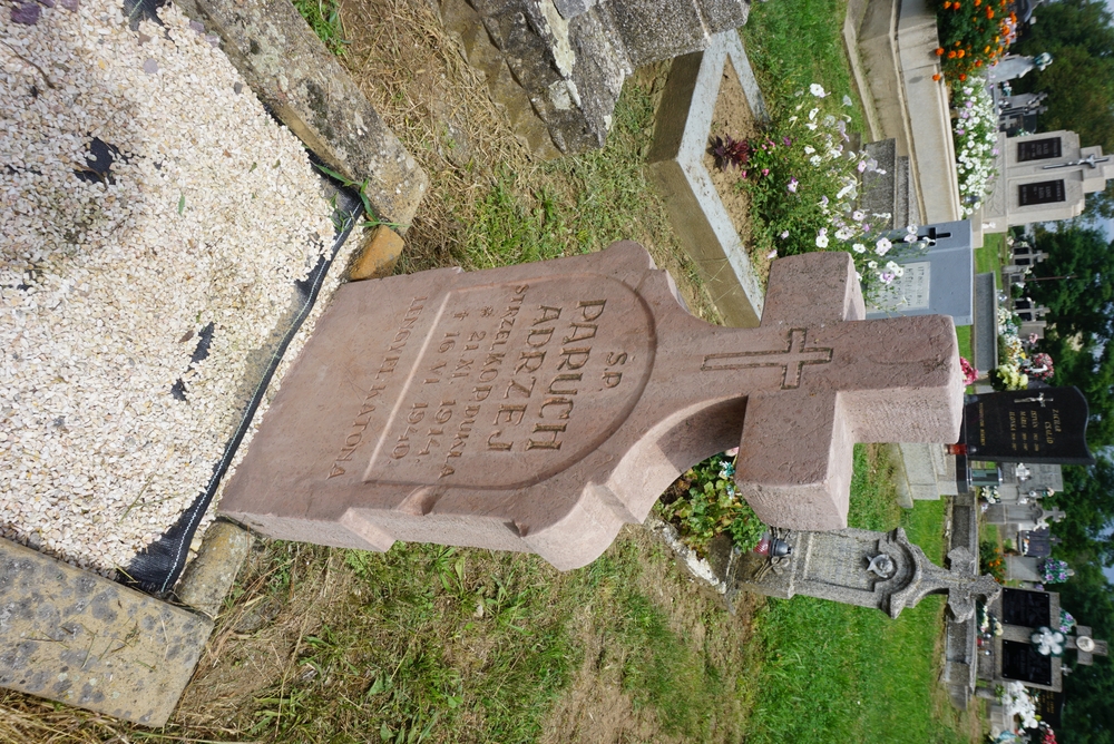 Andrzej Paruch, Grave of interned Sgt. Andrzej Paruch in the local cemetery