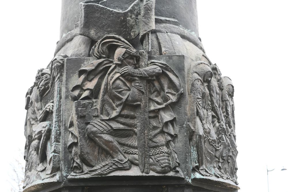 Photo showing Monument to Adam Mickiewicz in Paris