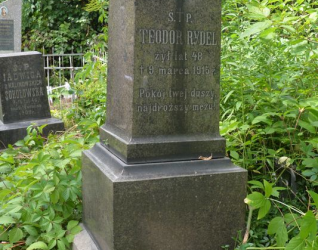 Nagrobek Teodora Rydla, cmentarz Bajkowa w Kijowie, stan z 2021.