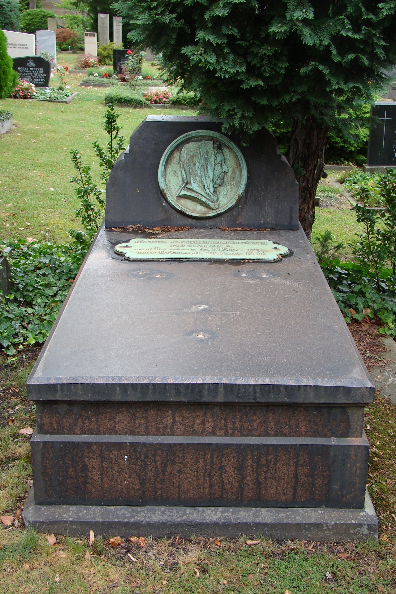 Tombstone of the Puchalski family in the old Catholic cemetery in Dresden