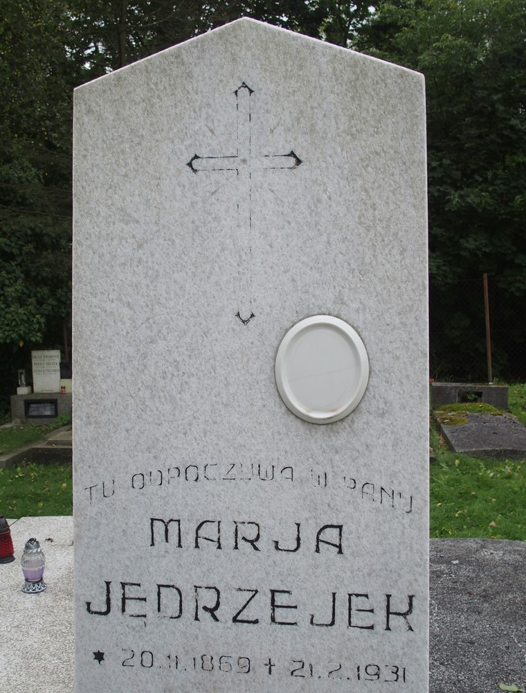 Fotografia przedstawiająca Tombstone of the Jędrzejko, Budzinski and Siudov families