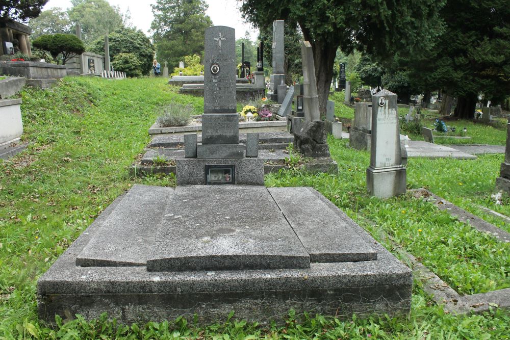 Tombstone of the Kubaczek family