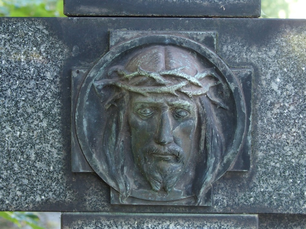 Photo showing Tombstone of the Wallach family