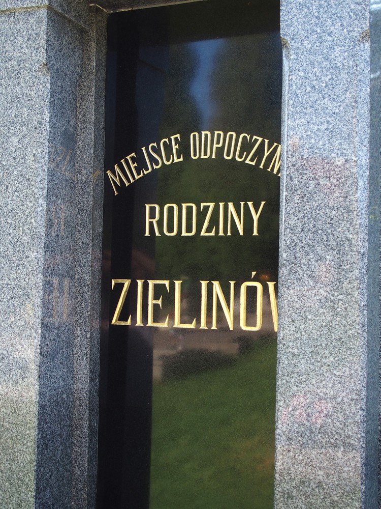 Photo montrant Tombstone of the Zielin family