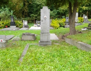 Nagrobek Antoniego i Emilie Harok