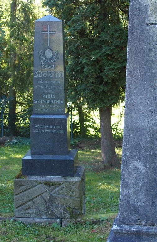 Fotografia przedstawiająca Tombstone of Anna and Paweł Sztwiertnia