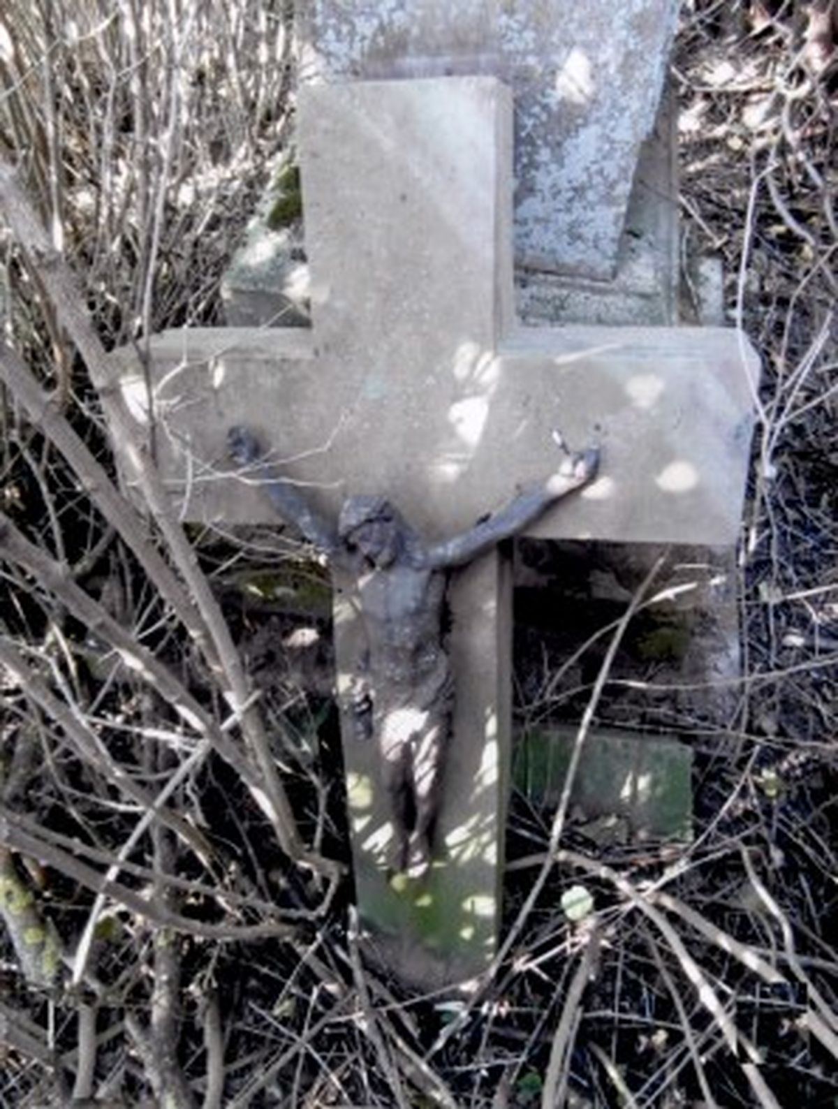 Fragment nagrobka Michała Badowskiego, cmentarz w Boryczówce