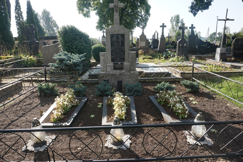 Graves of World War II victims in the church cemetery