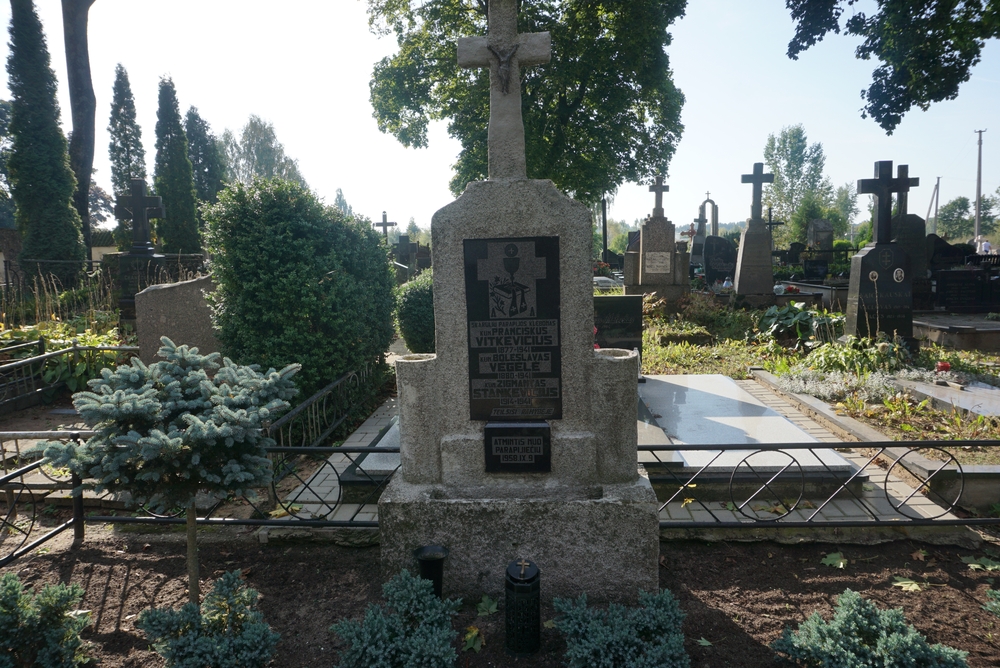 Graves of World War II victims in the church cemetery