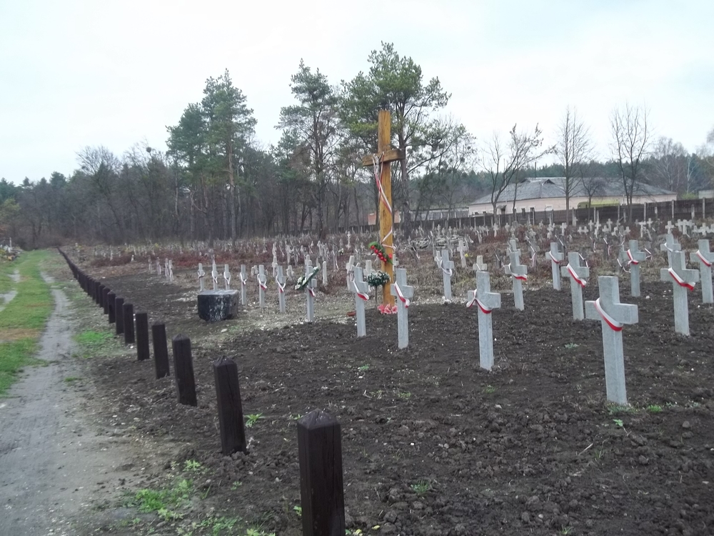Quarters of soldiers killed in World War I and Polish soldiers killed in 1920 and the Tomb of the Unknown Soldier