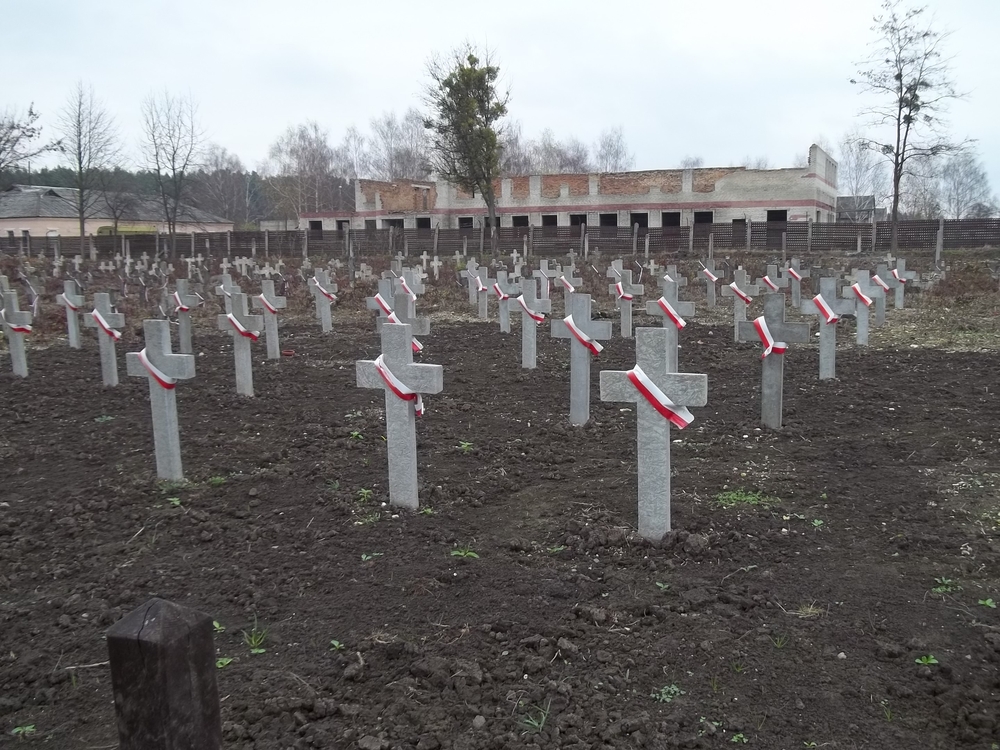 Quarters of soldiers killed in World War I and Polish soldiers killed in 1920 and the Tomb of the Unknown Soldier