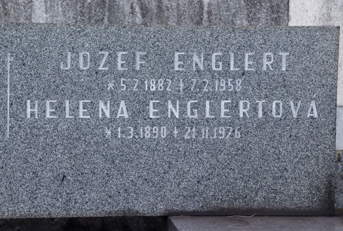Inskrypcja z nagrobka rodziny Englertów, cmentarz w Sibicy