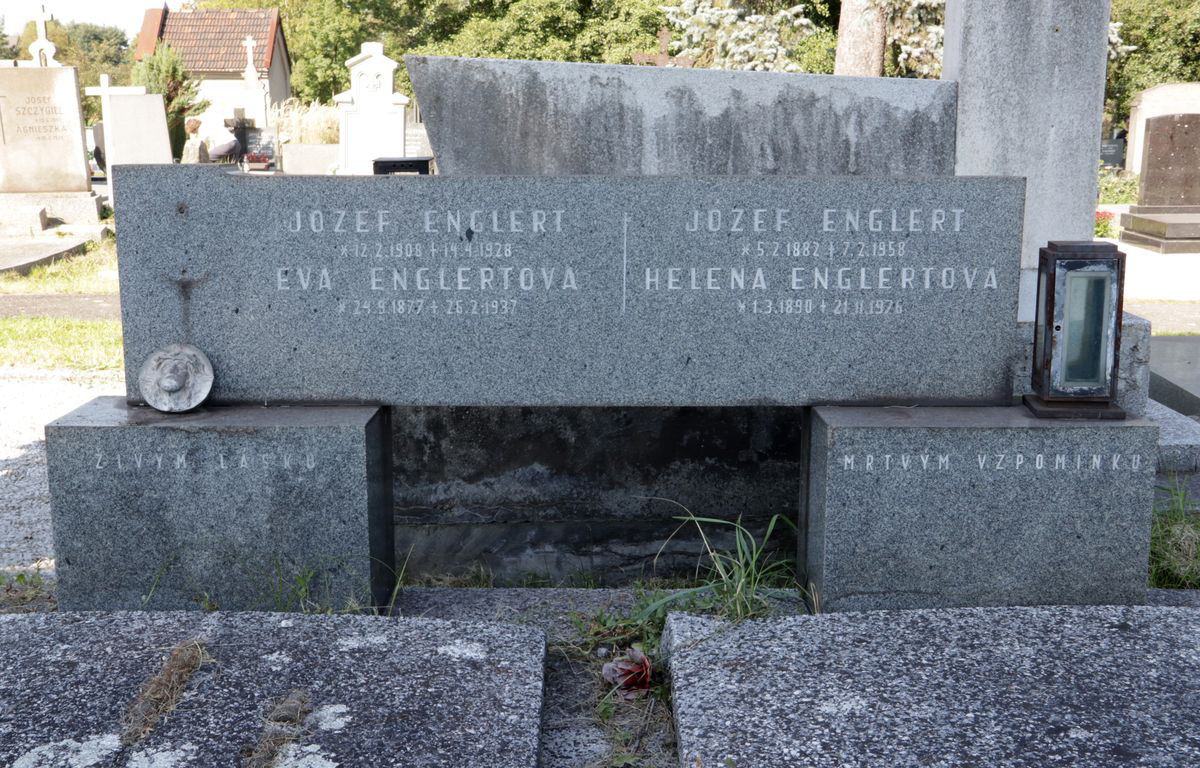 Tombstone of the Englert family, Sibica cemetery