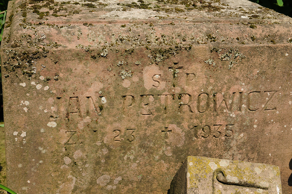 Inscription from the gravestone of Jan Petrowicz, cemetery in Celejów