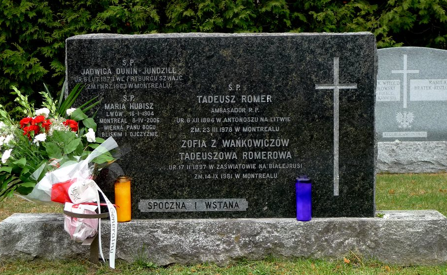 Tadeusz Romer, an eminent Polish diplomat and politician, ambassador of the Republic of Poland to Japan and Soviet Russia, Minister of Foreign Affairs in Stanisław Mikołajczyk's government, organiser of aid to Polish refugees of Jewish origin in Japan and Shanghai, is buried in the Saint- Sauveur (Quebec) cemetery.