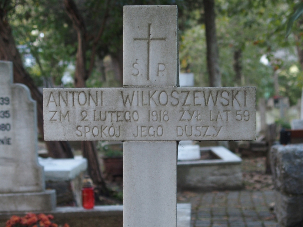 Inscription of the gravestone of Antoni Wilkoszewski, Catholic cemetery in Adampol