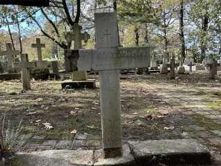 Nagrobek Antonii Minakowskiej, cmentarz katolicki w Adampolu