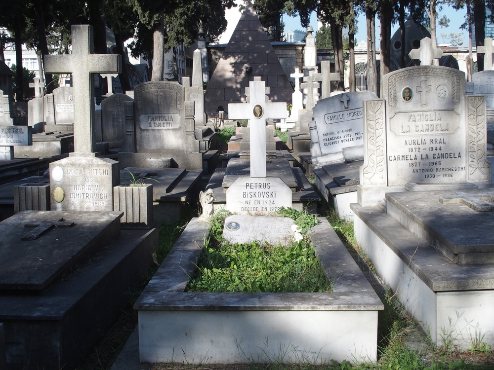 Tombstone of Eleni Dalezios and Petkus Biskovski, Feriköy Catholic cemetery in Istanbul